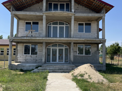 VILA DE VÂNZARE CORBII MARI