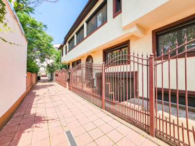 Inchiriere Casa/Vila NOUA | 10 camere | Mosilor | Obor | Eminescu |