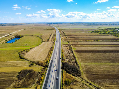 Terenuri industriale cu deschidere la A1, km 64 – Jugureni, Dâmbovița