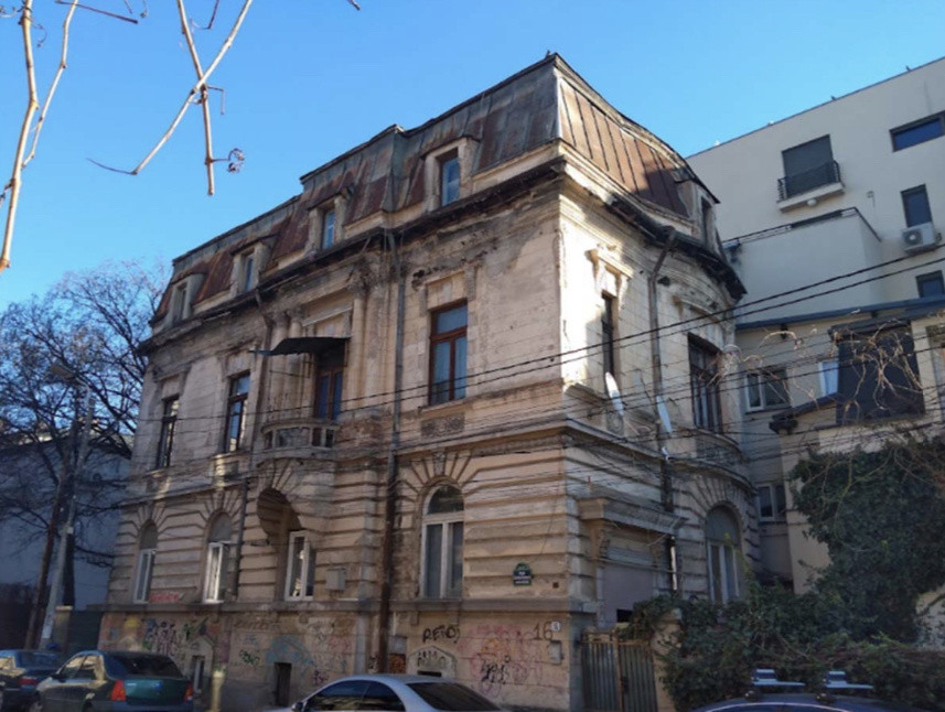 Case de vanzare Bucuresti P-ta Victoriei 1