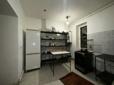 Case de vanzare Bucuresti P-ta Victoriei imagine mica 2