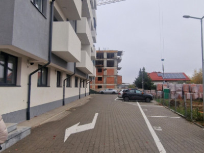 Spatii comerciale de inchiriat Bragadiru Central imagine mica 5