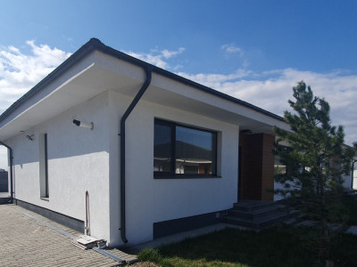 Case de inchiriat Tunari imagine mica 9